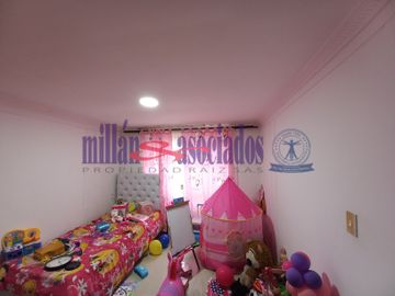 CASA EN VENTA EN SANTA MONICA/DOSQUEBRADAS