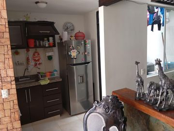 CASA EN VENTA VIA ALTAGRACIA PEREIRA