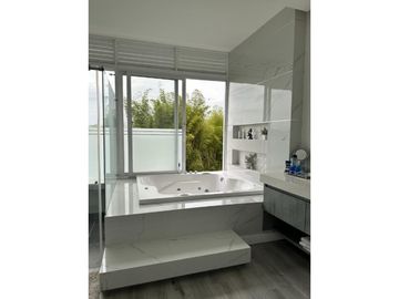 Casa campestre para la venta en cerritos malabar, Pereira!!!