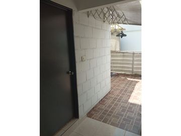 CASA EN VENTA DE 4 PISOS INDEPENDIENTES PRADOS DEL LIMONAR JD-KT