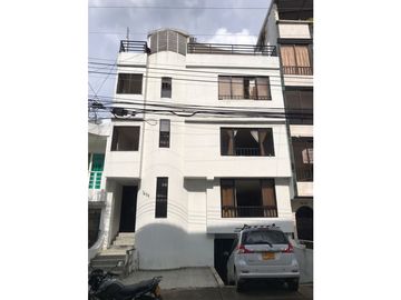 CASA EN VENTA DE 4 PISOS INDEPENDIENTES PRADOS DEL LIMONAR JD-KT