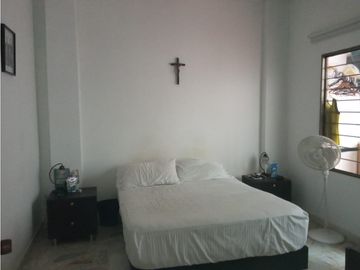 CASA EN VENTA DE 4 PISOS INDEPENDIENTES PRADOS DEL LIMONAR JD-KT