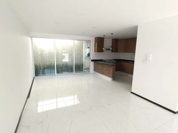 VENTA DE CASA NUEVA EN LA ANTIGUA CEMENTERA, CERCA DE GALERIAS SERDAN 3RECAMARAS