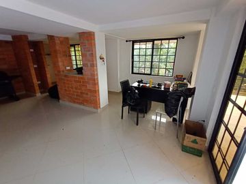 CASA CAMPESTRE EN VENTA VIA MORELIA- PEREIRA
