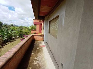 CASA CAMPESTRE EN VENTA VIA MORELIA- PEREIRA