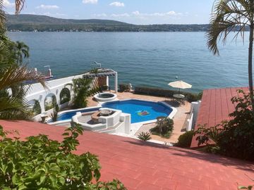 Venta casa en Tequesquitengo Morelos