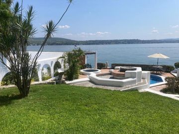 Venta casa en Tequesquitengo Morelos
