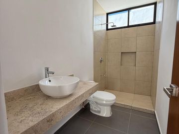 Venta de casa con 3 habitaciones en Residencial Praderas del Mayab
