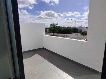 Venta de casa con 3 habitaciones en Residencial Praderas del Mayab