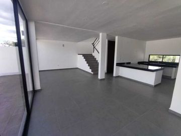 Venta de casa con 3 habitaciones en Residencial Praderas del Mayab