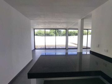 Venta de casa con 3 habitaciones en Residencial Praderas del Mayab