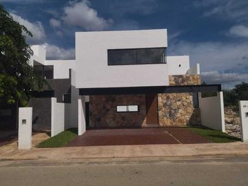 Venta de casa con 3 habitaciones en Residencial Praderas del Mayab