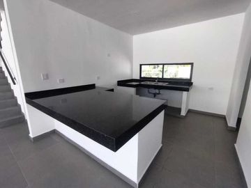 Venta de casa con 3 habitaciones en Residencial Praderas del Mayab