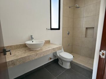 Venta de casa con 3 habitaciones en Residencial Praderas del Mayab