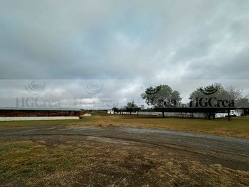 QUINTA Y RANCHO GANADERO Y DE SIEMBRA EN CORREDOR CADEREYTA-ALLENDE
