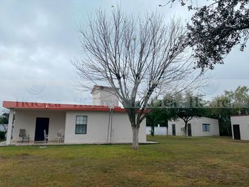 QUINTA Y RANCHO GANADERO Y DE SIEMBRA EN CORREDOR CADEREYTA-ALLENDE