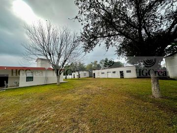 QUINTA Y RANCHO GANADERO Y DE SIEMBRA EN CORREDOR CADEREYTA-ALLENDE