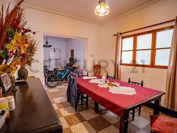 DEPARTAMENTO AMPLIO EN VENTA – LINCE (LÍMITE CON SAN ISIDRO)