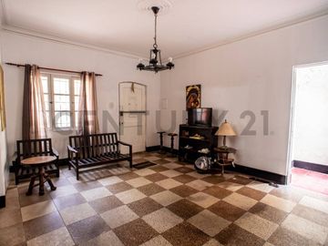 DEPARTAMENTO AMPLIO EN VENTA – LINCE (LÍMITE CON SAN ISIDRO)