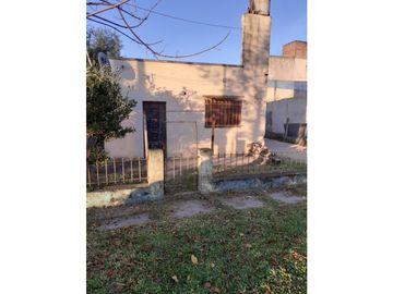 Vendo Casa a Reciclar en Concepción del Uruguay, Entre Ríos