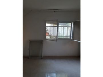 Vendo Casa a Reciclar en Concepción del Uruguay, Entre Ríos