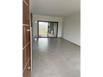 VENTA CASA 3 DORMITORIOS EN 1 SOLA PLANTA EN DOCTA CORDOBA
