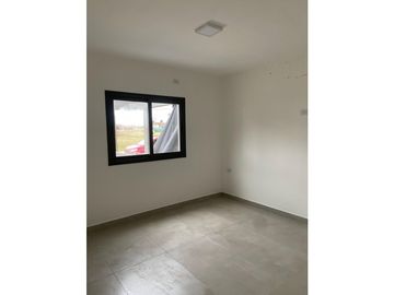 VENTA CASA 3 DORMITORIOS EN 1 SOLA PLANTA EN DOCTA CORDOBA