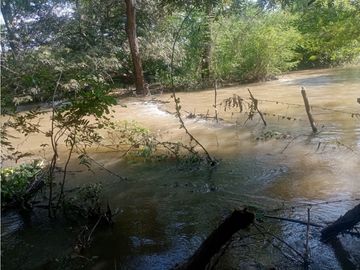 EXTENSO RANCHO EN CINTALAPA CHIPAS.