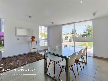 Departamento en Venta en A cuadras de Gran Avenida, Cercano Metro San Miguel y Metro El Llano