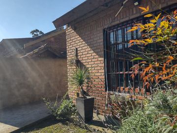VENTA CHALET BARRIO CERRADO HURLINGHAM