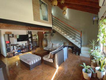 VENTA CHALET BARRIO CERRADO HURLINGHAM