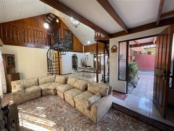 Casa en Venta en CAPITAL AVALOS CON SOFIA EASTMAN DEMEUS CON MANUEL ROJAS