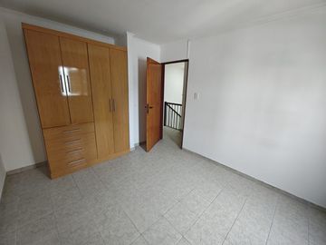 DUPLEX COMPLEJO INTERNO EN VENTA CALLE LAPRIDA AL 700