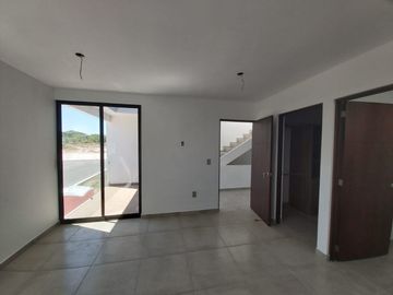 Preciosa Casa en Juriquilla, La Gran Reserva PRESERVE, 3 Recamaras, Jardín, ROOF