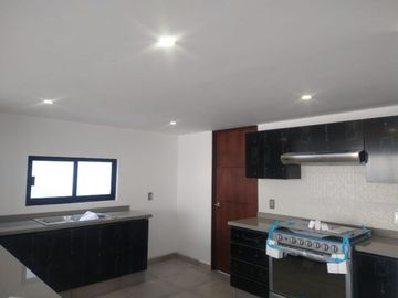 Preciosa Casa en Juriquilla, La Gran Reserva PRESERVE, 3 Recamaras, Jardín, ROOF