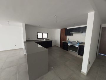 Preciosa Casa en Juriquilla, La Gran Reserva PRESERVE, 3 Recamaras, Jardín, ROOF