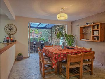 CASA EN VENTA CON EXCELENTE UBICACIÓN EN AVANDARO.