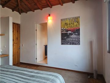 CASA EN VENTA CON EXCELENTE UBICACIÓN EN AVANDARO.
