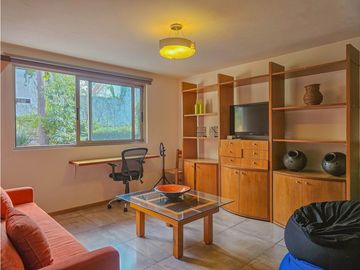 CASA EN VENTA CON EXCELENTE UBICACIÓN EN AVANDARO.