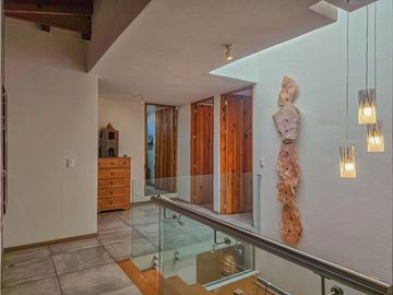 CASA EN VENTA CON EXCELENTE UBICACIÓN EN AVANDARO.