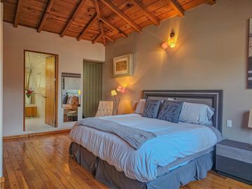 CASA EN VENTA CON EXCELENTE UBICACIÓN EN AVANDARO.