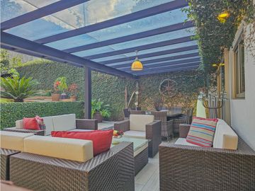 CASA EN VENTA CON EXCELENTE UBICACIÓN EN AVANDARO.
