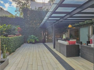 CASA EN VENTA CON EXCELENTE UBICACIÓN EN AVANDARO.