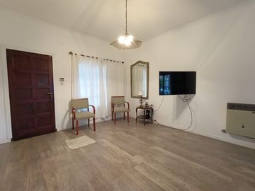 HERMOSA CASA - ZONA SANTA TERESITA -