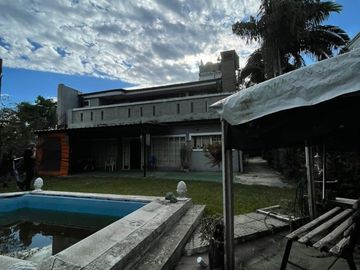 CASA EN VENTA BARRIO TORTUGUITAS