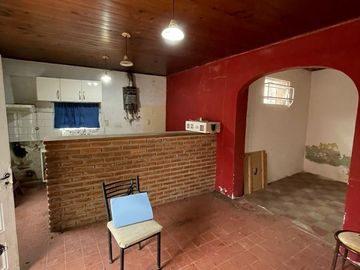 CASA A RECICLAR  EN VENTA EN AVENIDA ZANNI