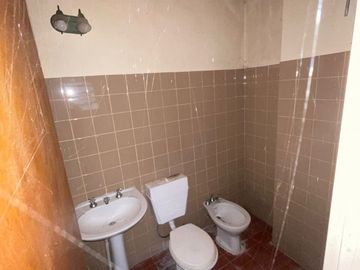 CASA A RECICLAR  EN VENTA EN AVENIDA ZANNI