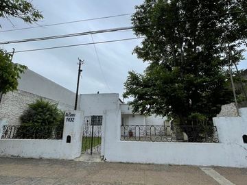 CASA A RECICLAR  EN VENTA EN AVENIDA ZANNI
