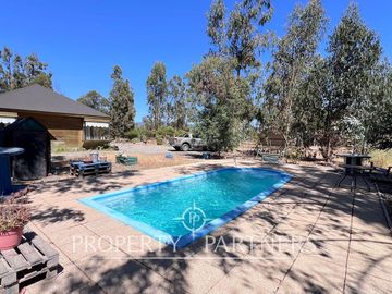 Hermosa Casa de Campo en parcela de 10.000 m/2 en Catapilco, Zapallar