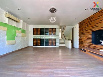 FOR SELL townhouse Baan Klang Muang The Royal Monaco Srinakarin-Pattanakarn BTS-Nana CX-97875
